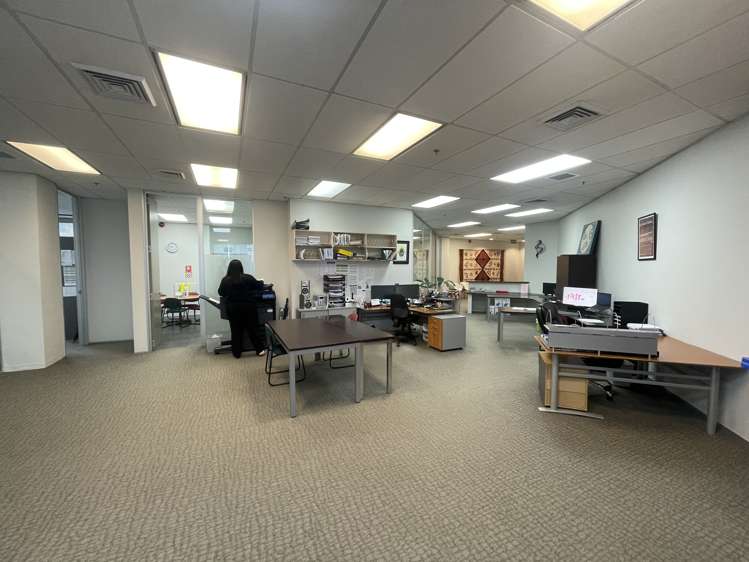 2 Osterley Way Manukau City_8