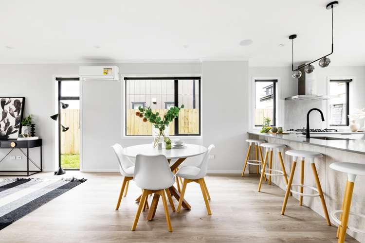 2/42 Rose Berry Crescent Flagstaff_5