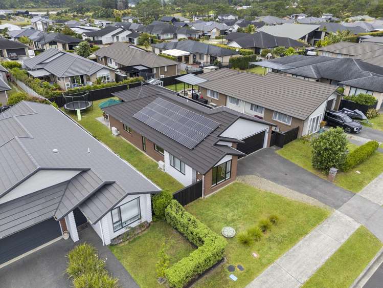 9 Orchard Terrace Riverhead_23