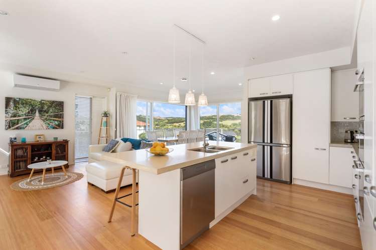 24 Kotanui Avenue Army Bay_32