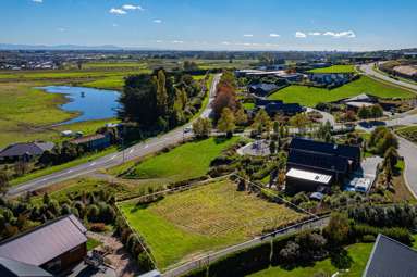 6 Redmund Spur Road_1