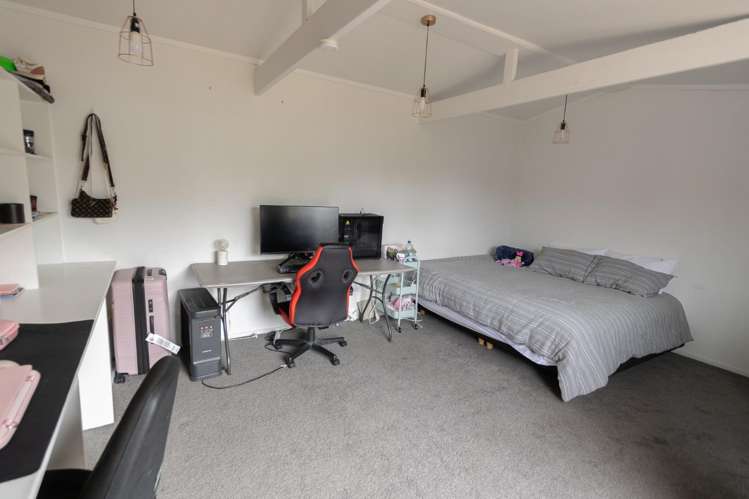 4 Robyn Hyde Place 11373_10