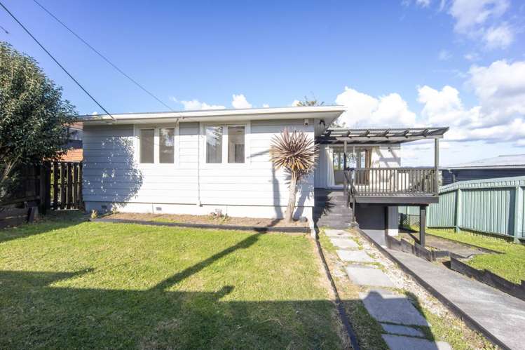 44 Chorley Avenue Massey_3