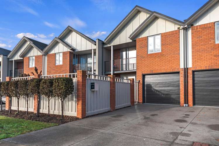 22 Henley Green Northwood_15