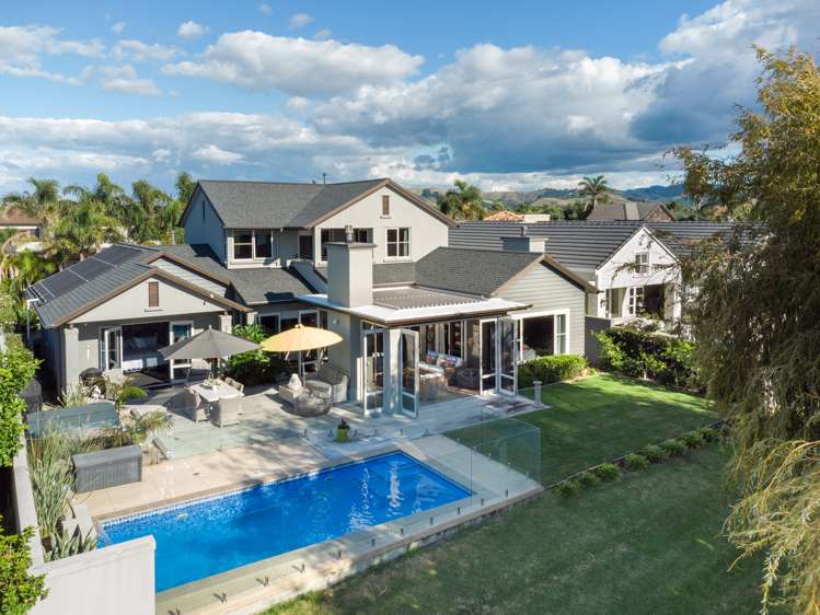 9 Riviera Court_0