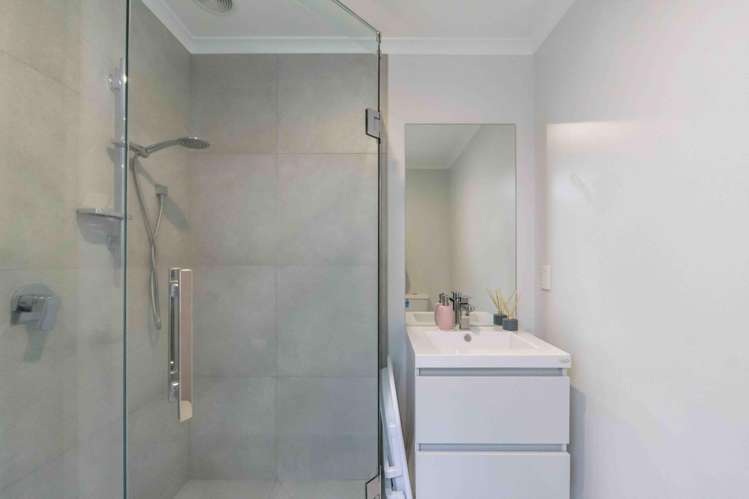 14/182 London Street Hamilton Central_8