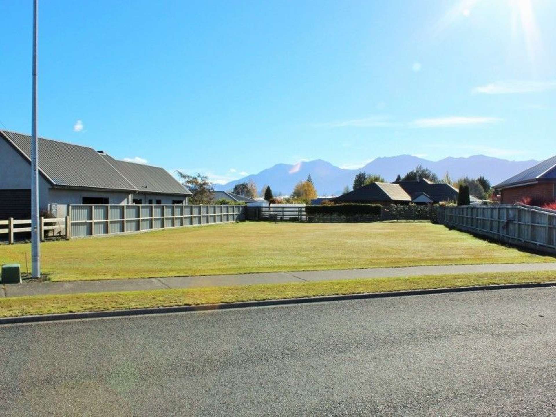 16 Lawson Burrows Crescent Te Anau_0