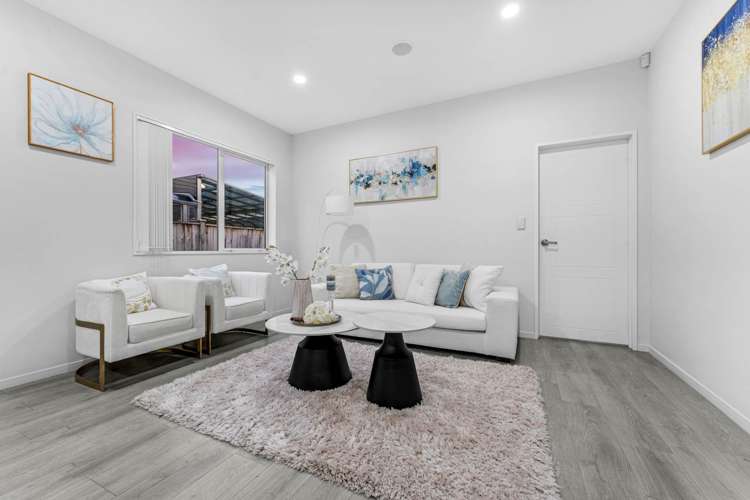 21 Horsefields Drive Flat Bush_13