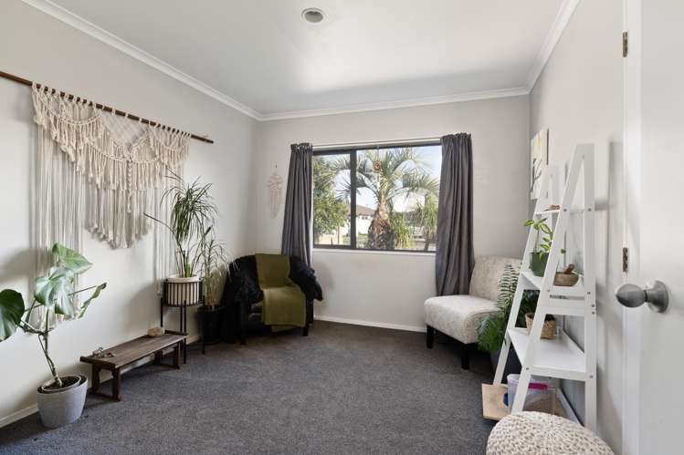 7 Margaret Place Lytton West_10