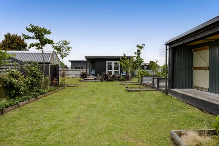 57 Fenton Street Stratford_21