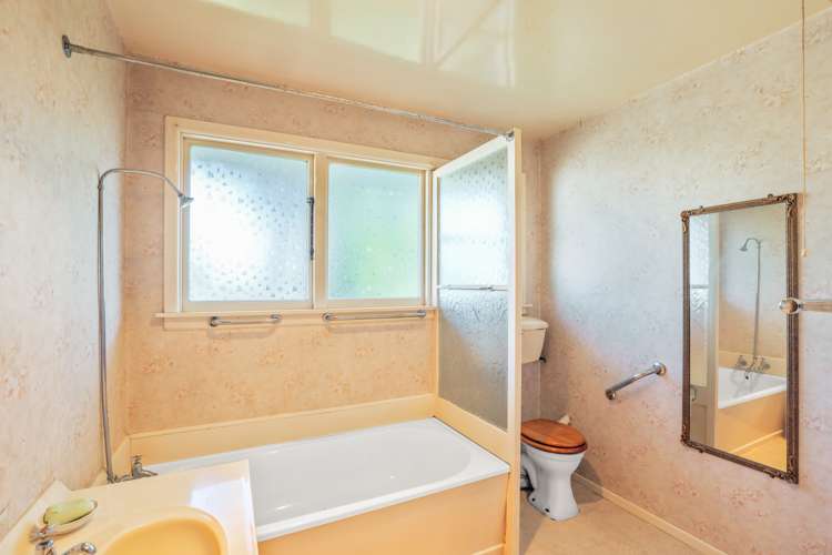 138 Pages Road Wainoni_9