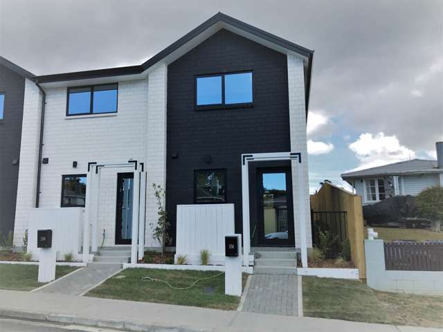 Modern, Low-Maintenance Living in the Heart of...