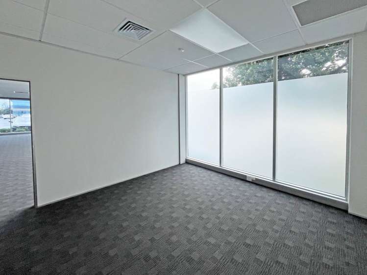 Unit 11/4 Pavilion Drive Mangere_4