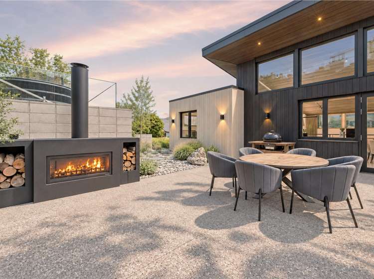 52 Suburb Street Queenstown Hill_13