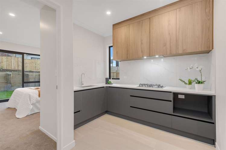 27 Koromeke Street Flat Bush_13