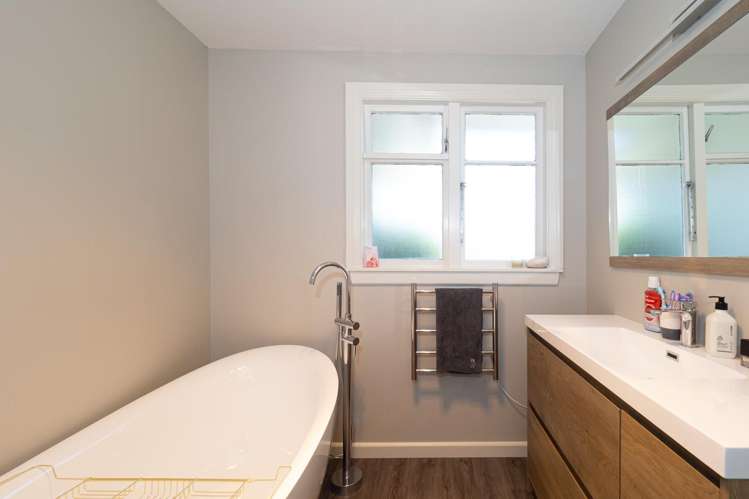 63 Creek Road Allenton_4