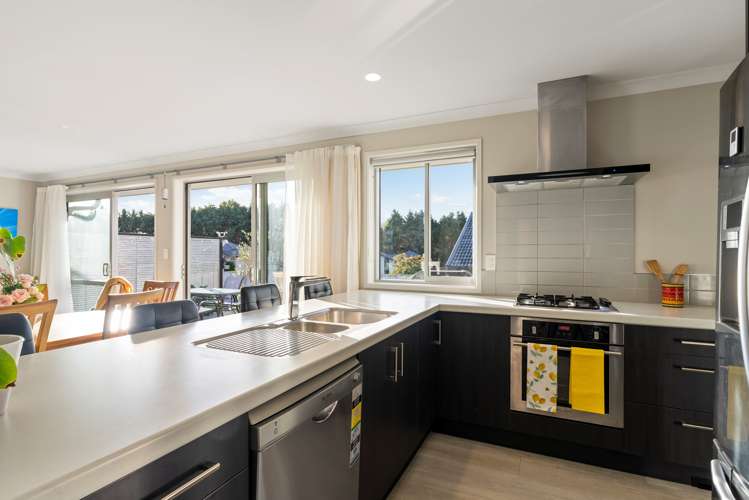 190 Rowesdale Drive Ohauiti_12