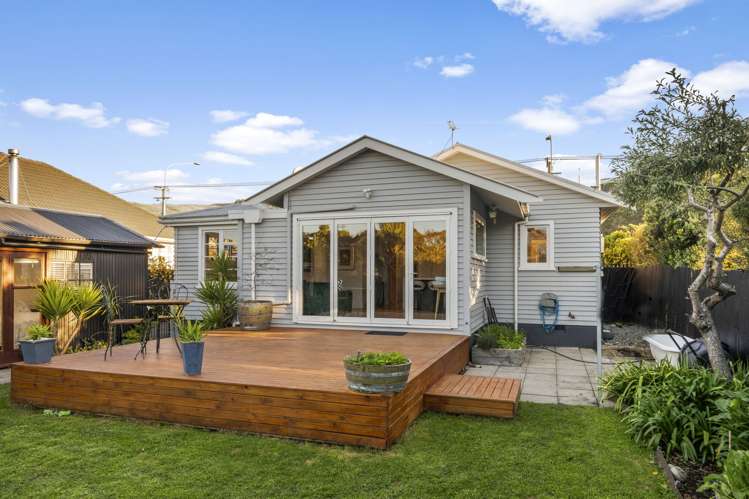 65 Main Road Redcliffs_17