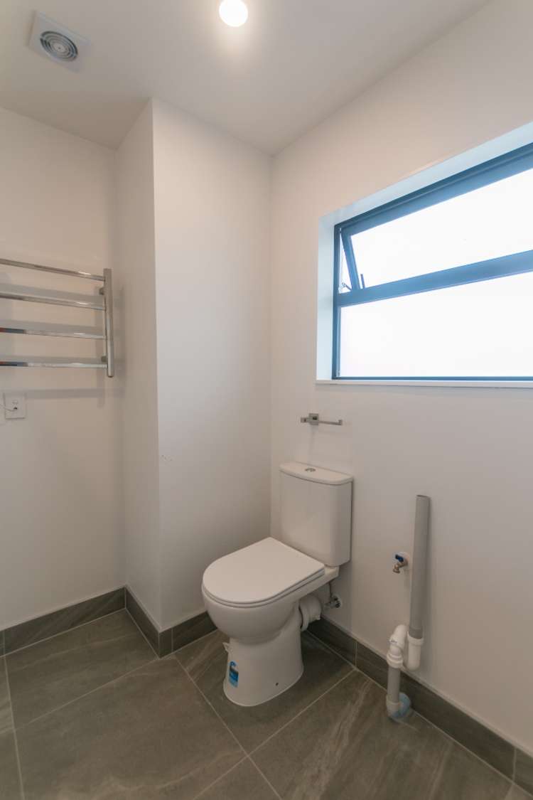 9/46 Mount Smart Road 10051_11