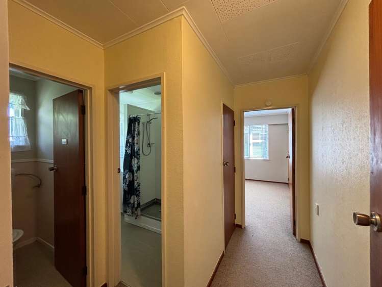 14 Katene Street West End_9