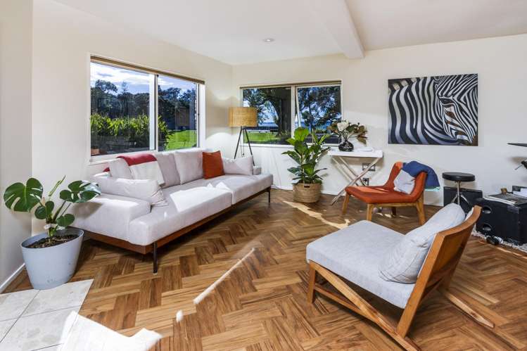 9a The Esplanade Castor Bay_17