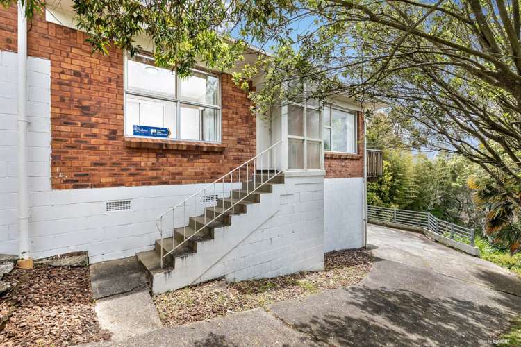 2/581 East Coast Road_0