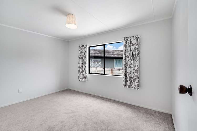 21A Southsea Crescent Silverdale_7