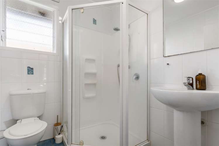 3/6 Kororo Street Northcote_10