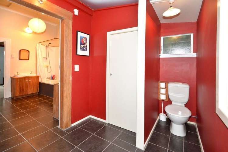 30 Waikana Street Broad Bay_12