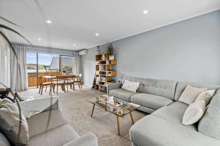 2/9 Feltwell Place Mangere Bridge_2