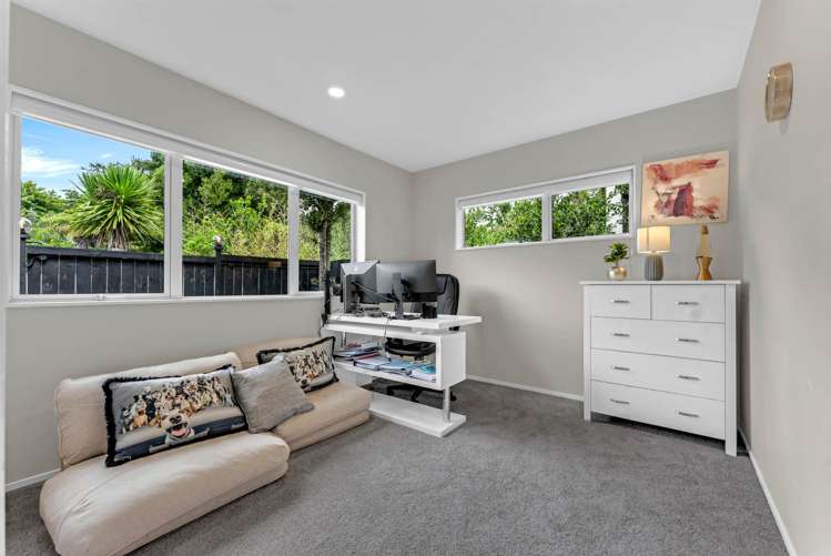 15 Farnol Street Hillsborough_17