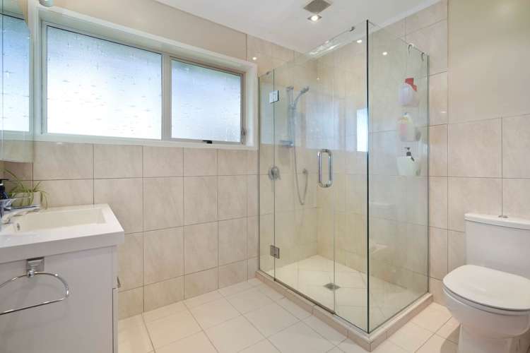 28 Faith Bullock Place New Lynn_6