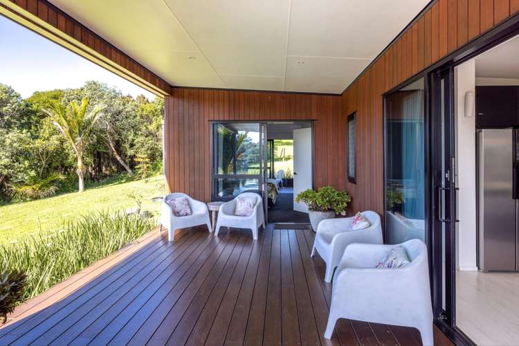 109 Queens Drive Oneroa_10