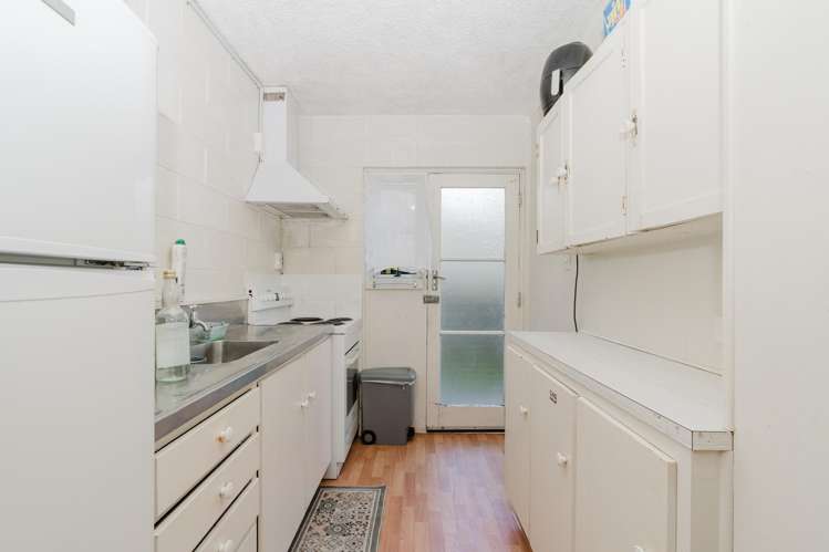8/289 Ulster Street_3