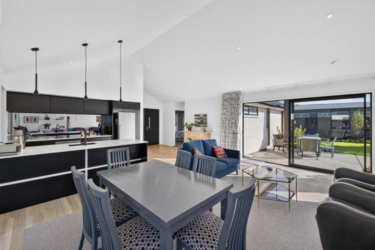 16 Chatsworth Avenue_3