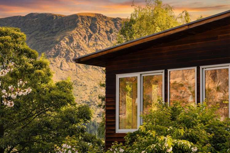 17 Littles Road Dalefield/Wakatipu Basin_8