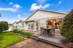 Character bungalow - ideal family home!