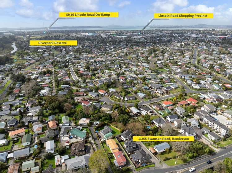 1/255 Swanson Road Henderson_13