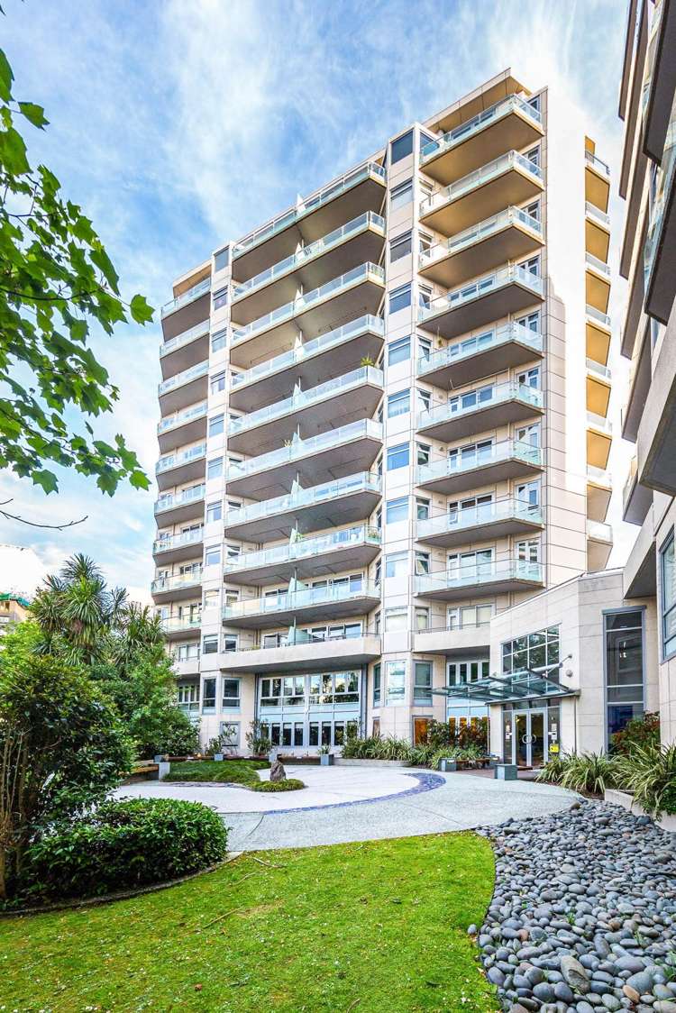 6J/205 Hobson Street_3