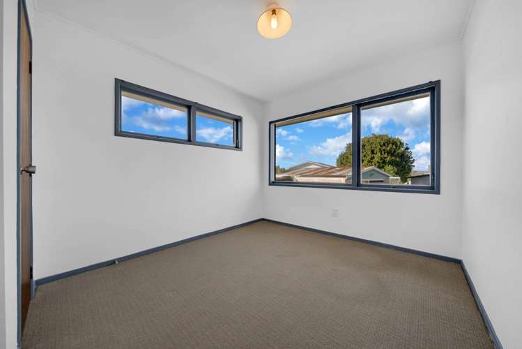 16 Harford Place Pakuranga Heights_16