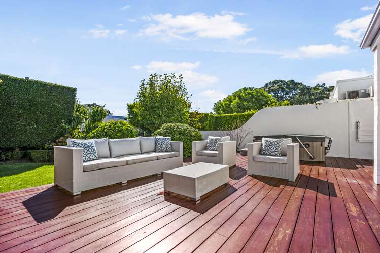 6/10 Brett Avenue Takapuna_11