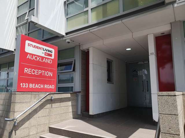 705/133 Beach Road Auckland Central_3