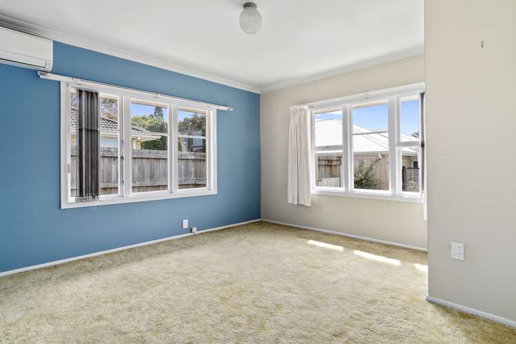 9 Simmonds Grove Greerton_10