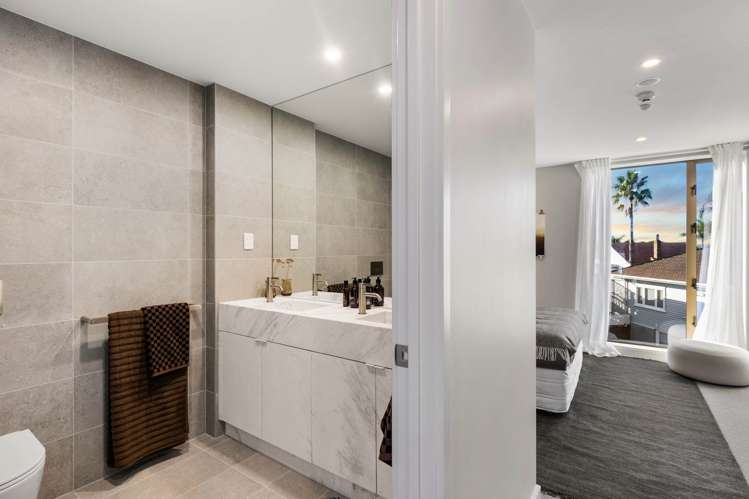 4/25 Tirotai Crescent Westmere_7
