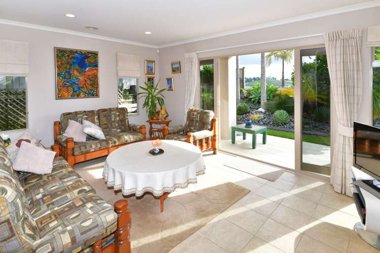 8/126 Whangaparaoa Road Red Beach_22