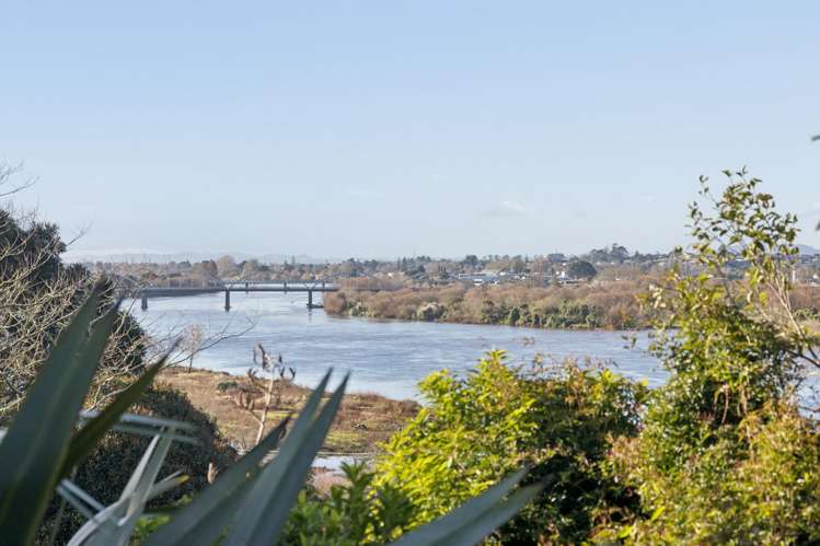 132 Riverview Road Huntly_56