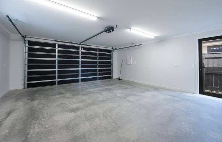 32 Cupola Crescent Richmond_16