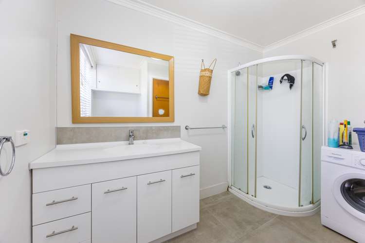 1 Woodlands Avenue Snells Beach_23