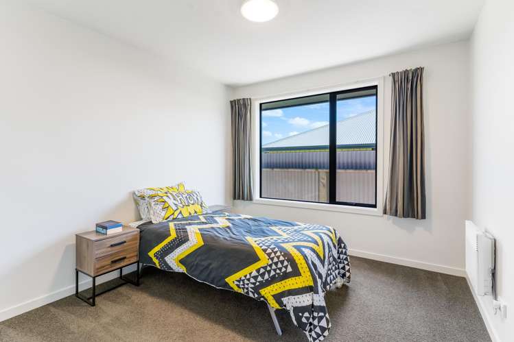 32 Welsh Road Winton_12