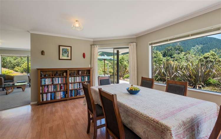 98 Mac'S Road Hira_9